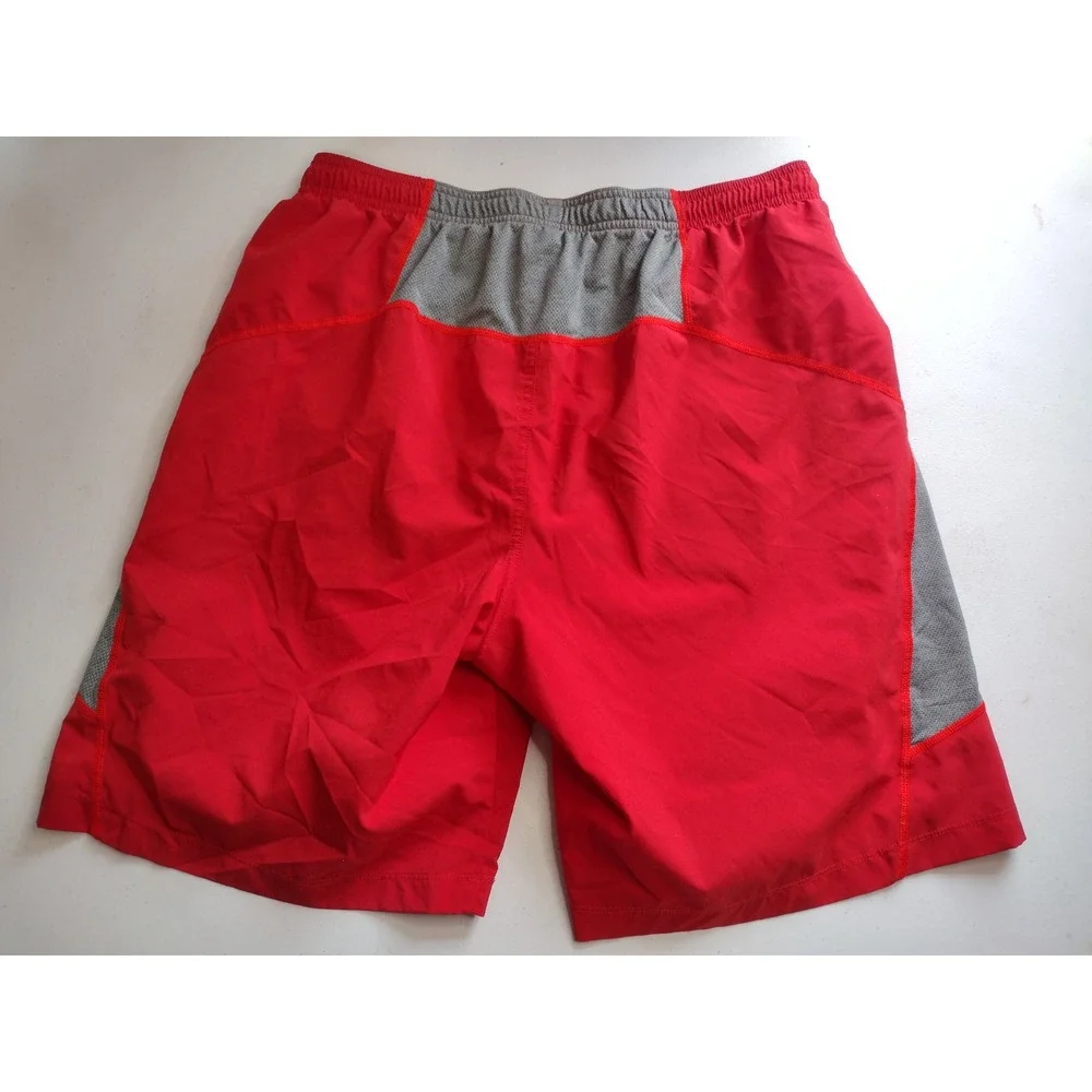 The North Face Mens FlashDry Athletic‎ Training Shorts Red Grey Size Medium